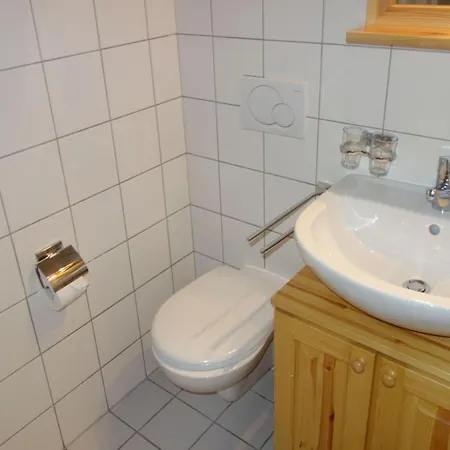 100 M From The Slope * نينداز