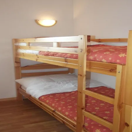 100 M From The Slope Apartmán *