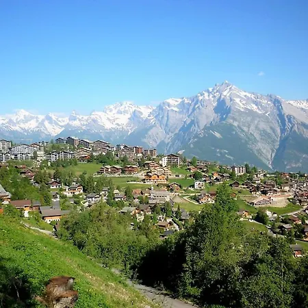 100 M From The Slope Apartament *